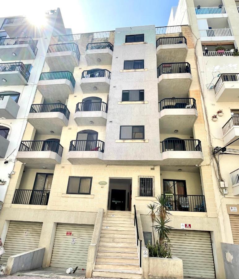 Regent Court - 3 Bedroom Apartment Within Walking Distance From Seafront St. Paul's Bay Exteriér fotografie
