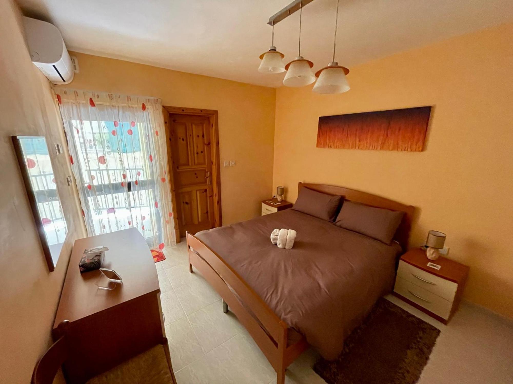 Regent Court - 3 Bedroom Apartment Within Walking Distance From Seafront St. Paul's Bay Exteriér fotografie