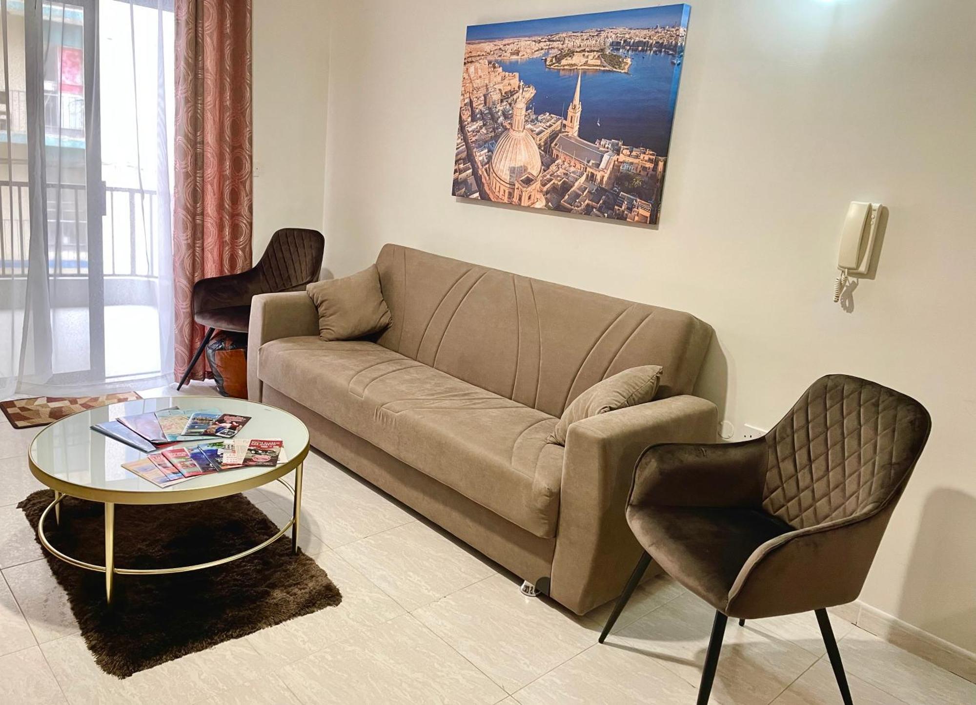 Regent Court - 3 Bedroom Apartment Within Walking Distance From Seafront St. Paul's Bay Exteriér fotografie