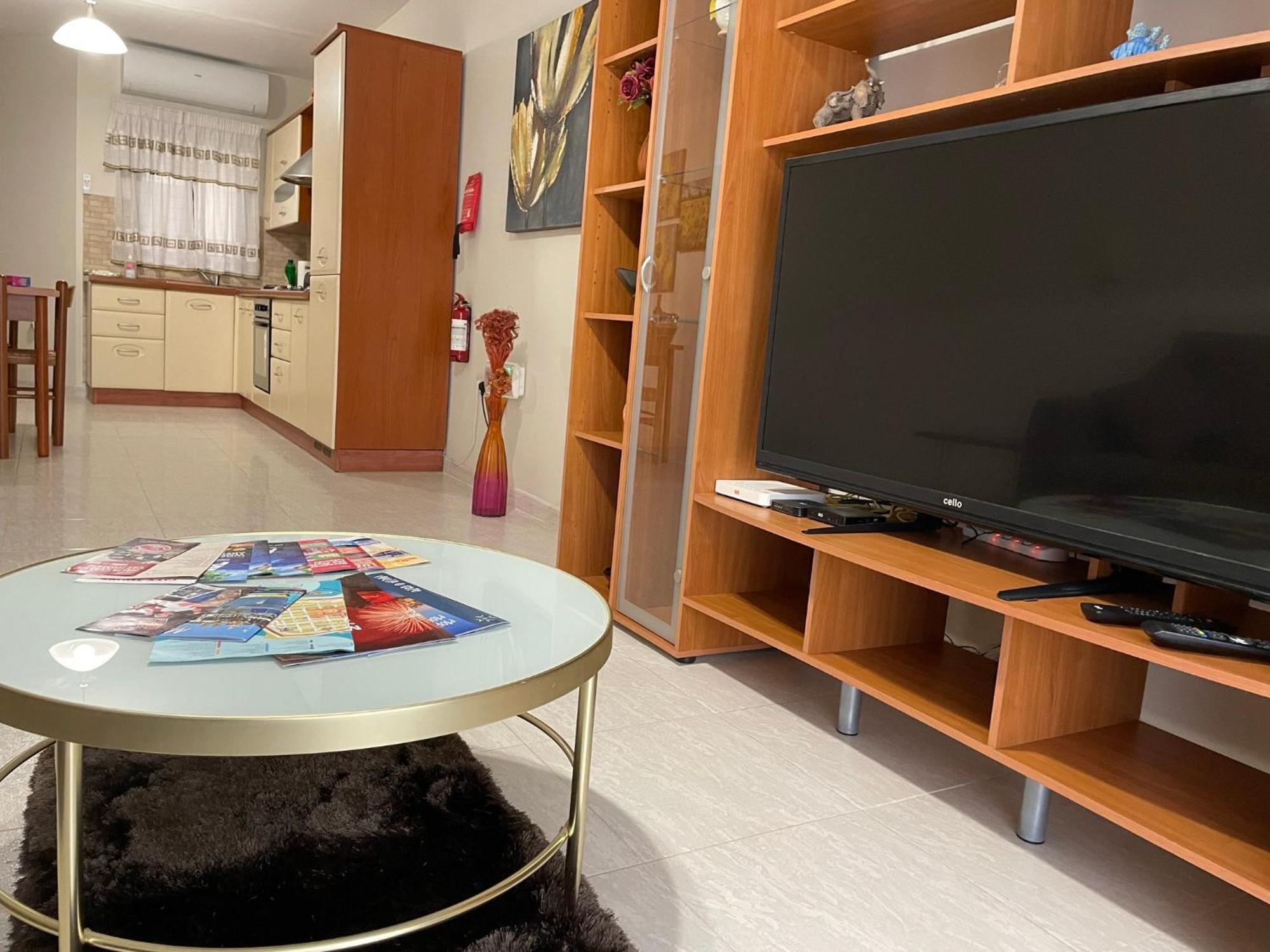Regent Court - 3 Bedroom Apartment Within Walking Distance From Seafront St. Paul's Bay Exteriér fotografie