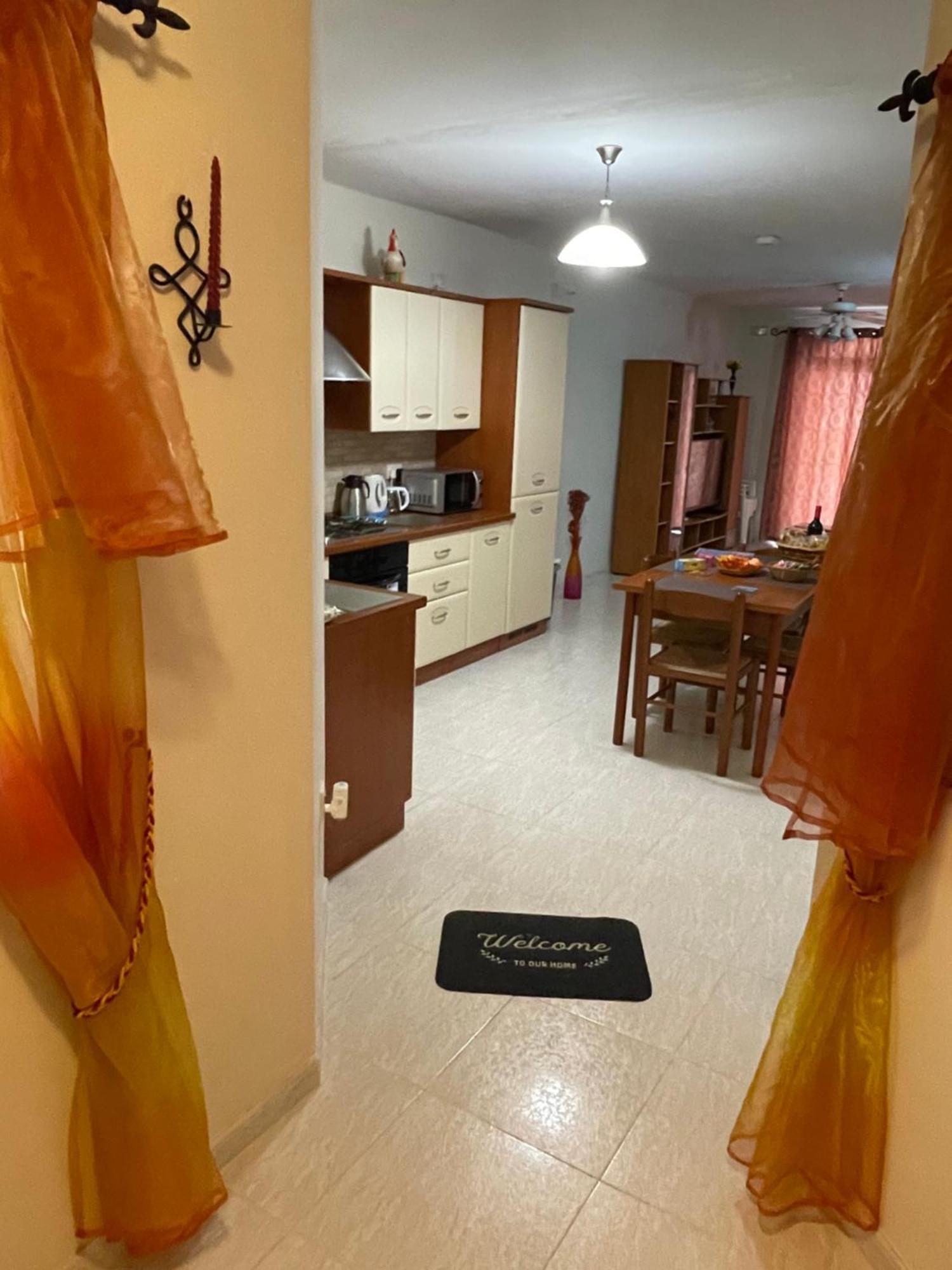 Regent Court - 3 Bedroom Apartment Within Walking Distance From Seafront St. Paul's Bay Exteriér fotografie